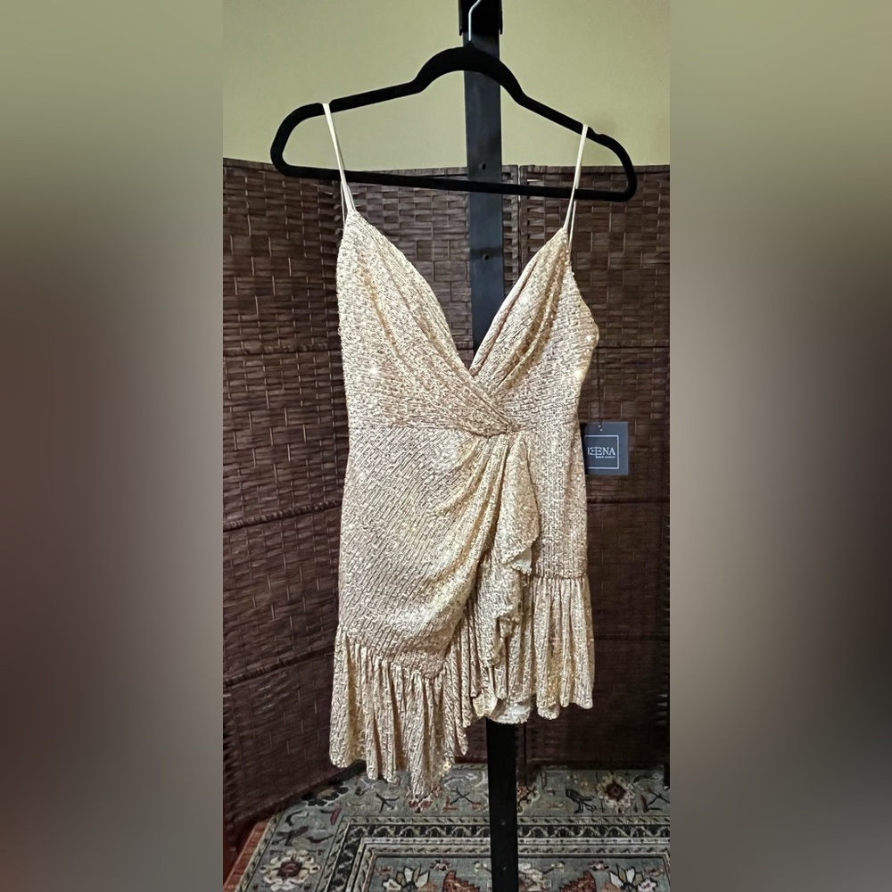 New MAC DUGGAL Gold Sequined Faux Wrap Ruffled Hem Mini Dress – Size 4 - Picture 3 of 10